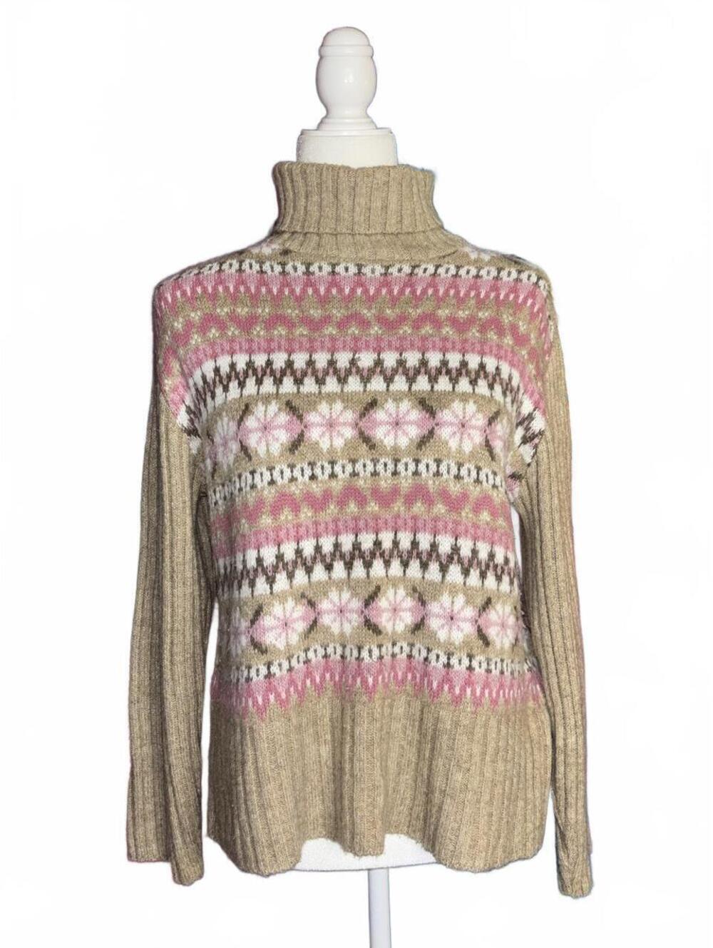 Vintage Fashion Bug knit sweater with geometric and floral motifs